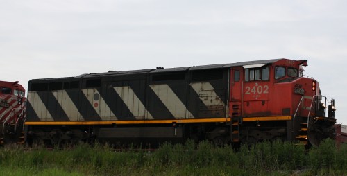 CN 2402