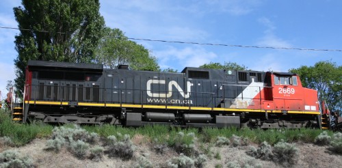 CN 2669
