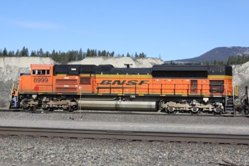 BNSF 8999
